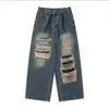 Calça jeans retro rasgada estilo americano para homens, coleção de outono, estilosa e descolada, design de perna reta, modelagem solta e perna larga