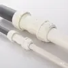 Conexões de PVC espessadas de engate rápido para tubos de drenagem, usadas para reparos de emergência e vedação de vazamentos, incluindo juntas de expansão e conectores retos, tamanhos 20, 50, 75 e 110