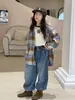 Conjunto de tres piezas para niñas mayores: camisa a cuadros 2026 otoño, camiseta de manga larga y jeans