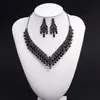 Conjunto Europeu e Americano Novo de Colar e Brincos para Festa de Jantar Banquete Conjunto de Duas Peças Acessórios Joias de Strass de Luxo para Mulheres