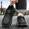 2026 Transmissão ao Vivo Tênis de Couro Fosco Ultra Leve Resistente ao Desgaste Retro Sapatos Casuais Masculinos de Couro Sola Grossa Sapatos da Moda Sapatos de Primavera para Dirigir