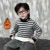 Camiseta Térmica de Cuello Alto para Niños Otoño Invierno Manga Larga con Felpa Interior 2026 Nuevo Estilo Top Rayado Cálido para Bebé