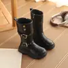Botas Fashion Retrô Estilo Britânico Botas de Cano Médio 2026 Outono e Inverno Novo Estilo Botas para Meninas com Solado Grosso Forradas de Lã Dupla Fivela de Cinto