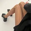 Medias Adelgazantes Rayadas de Otoño e Invierno Rojo Oscuro Populares del Milenio Pantimedias Finas Versátiles con Patrón Oscuro 6196