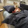 Juego de Cama con Borde de Cáscara de Kapok Clase A - Sábana, Funda de Edredón y Colcha de Estilo Nórdico Simple - Juego de Tres Piezas para Estudiantes de Dormitorio