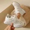 Nuevos zapatos de mujer de talla grande para comercio electrónico transfronterizo, zapatillas deportivas de cuero transpirables, estilo coreano, suela gruesa, casual, suela suave, zapatillas de correr tipo dad