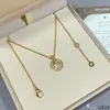 Pendiente Redondo de Moneda Versión Alta Set de Giro de la Suerte con Diamantes Collar Completamente Incrustado de Diamantes Exquisita Joyería de Círculo de Doble Capa para Mujeres