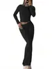 Conjunto Casual de Treino Duas Peças no Atacado para Mulheres, Gola Redonda Manga Longa, Calça Flare de Cintura Baixa, Conjunto de Roupa Esportiva