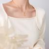 Collar con colgante de luna simple y niche europeo y americano que no se decolora, venta al por mayor, acero de titanio para mujer que no se decolora, transfronterizo