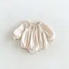 Nuevo atuendo de otoño para bebés niñas, mameluco de manga larga con cuello tipo muñeca y ribete de encaje, mameluco de algodón puro estilo coreano para recién nacidos