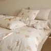 Conjunto de Quatro Peças Hajiemi de Algodão Puro Desenho Animado Ins, Conjunto de Três Peças de Roupa de Cama e Lençol de Elástico Estilo Dormitório Estudantil Menina Fofa, 100% Algodão