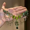 Collar de Moda Brillante de Diamantes Estilo Vintage El Mago de Oz, Lujo Ligero, Sensación de Alta Gama, Collar con Borla Estilo Bosque Encantado de Nicho para Mujeres