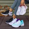 Zapatos de mujer, zapatos de mujer transfronterizos, zapatillas deportivas, zapatos casuales, zapatillas para correr de mujer, zapatos de aire con suela blanda para mujer, en stock al por mayor