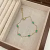 2024 Nuevo Verano Estilo Ins Joyería Colgante de Trébol Diseño de Nicho Cadena de Acero de Titanio de Gama Alta No se Desvanece