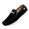 Mocassins masculinos transfronteiriços de camurça tamanho pequeno, sapatos casuais slip-on para dirigir para casais, sapatos casuais masculinos tamanho grande