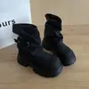 Botas Plisadas Versátiles 2026 Aumentadoras de Altura Estilo Nuevo Botas Chelsea de Suela Gruesa Otoño/Invierno Botas Cortas Rad Retro Botas para Pantalones Apiladas