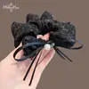 Scrunchie de Perlas con Cinta Floral Brillante Negra y Dorada Retro para Mujer, Nuevo Estilo 2026 Elástico Elegante para el Cabello