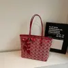 Bolso Tote Simple de Aspecto Elegante Estilo Coreano para Mujer Invierno 2025 Nuevo Moda de Nicho Casual Festivo Bolso de Hombro Estilo Occidental