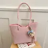 Bolso elegante y minimalista de gran capacidad para mujer, nueva colección 2026, bolso de hombro casual con un ambiente relajado, bolso tote de alta calidad