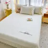 2026 Nueva Falda de Cama Bordada de Alto Peso Cubierta de Cama Esterilla Refrigerante