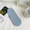 Calcetines de rejilla calcetines cortos para mujer verano finos de algodón boca baja silicona antideslizantes con color calcetines invisibles de tobillo para verano