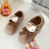 Sapatos de pelúcia dois-algodão sapatos infantis cartoon sapatos Birkenstock 2026 inverno sapatos de princesa infantis sapatos de couro pequenos para bebê sapatos de dirigir