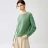 Nueva colección de otoño e invierno de ropa de alta costura lista para usar en tonos de color relajantes, jersey de cuello redondo, suéter de cachemir de punto versátil de corte holgado para mujer
