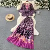 Conjunto de Duas Peças Estampado Leopardo Estilo Luxo Leve Francês para Mulheres, Conjunto de Top com Decote V Cintura Marcada e Saia Plissada de Barra Larga para Outono