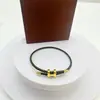Fivela em Forma de I Dourada Rígida 3D Galvanizada a Cobre com Corda de Aço Pulseira de Mão Ajustável à Prova d'Água e Suor Pronta para Venda