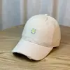 Gorra de béisbol bordada con letras para mujer 2025 primavera y verano nueva sombrero combinable coreano de ala ancha gorra pequeña