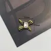Personalidad borde con forma especial estrellas de amor accesorios de aleación de diamante pasador retro do old oro joya material para horquilla barroca