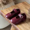 Zapatos de cuero para niños estilo francés 2026 primavera y otoño nuevos versión coreana zapatos planos de princesa para niñas mocasines de suela blanda