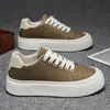 Tênis Masculino da Moda 2026 Verão Nova Marca de Moda High-End Estiloso Casual Tênis com Sola Grossa Sapatos Planos Respiráveis