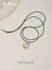 Collar con Cuerda Negra Colgante de Plata Largo 2025 Nuevo Exquisito Cadena para Suéter de Alta Gama Lujo Accesible Nicho Versátil Diario