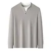 Suéter de Lana, Seda y Falso Dos Piezas para Hombre 2026 Otoño Invierno Nuevo Estilo Old Money Engrosado Cálido Capa Base Ropa de Punto para Hombre
