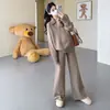 Ropa de Maternidad de Alta Calidad Invierno Nueva Moda Suéter Tejido Grueso con Solapa Pantalones de Pierna Ancha Aspecto Adelgazante Conjunto de Dos Piezas