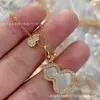 Collar Kylin Gourd Edición de Precisión Oro V Wulu Calabaza Pequeña Nácar Blanco Ágata Roja Chapado en Oro Rosa 18K CNC