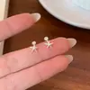 Pendientes pequeños y lindos de estrella de mar plateados con pasadores de plata S925, nuevos de 2026, exquisito diseño de nicho de lujo ligero, pendientes personalizados