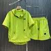 Conjunto de Duas Peças Solto de Casal Famoso da Internet, Conjunto Esportivo Casual de Cor Sólida para Homens, Conjunto de Verão Fino com Capuz, Mangas Curtas e Shorts