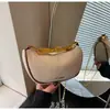 Yuezi 2026 Moda Verão Nova Bolsa Transversal de Ombro Único Design Versátil Bolsa de Axila Bolsa de Mão Formato Bolinho