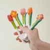 Linda y Femenina Flor Tridimensional Tulipán Pintado a Mano Cuchara Cerámica con Mango Largo para Revolver, Cucharita de Café, Cucharita para Pastel