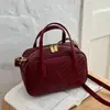 Coleção de outono 2026 transfronteiriça: bolsas de ombro estilosas e únicas, bolsas tote da moda e bolsas transversais retrô de nicho