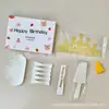 Conjunto de faca, garfo e prato para bolo em caixa de presente cinco em um, conjunto de louças descartáveis para sobremesa, conjunto de louças para bolo de aniversário