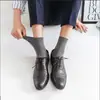 Calcetines de media pantorrilla para hombre, de algodón puro, para negocios, casual, color liso, simples, desodorantes, absorbentes de sudor, transpirables, para las Cuatro Estaciones, calcetines negros para traje de hombre