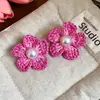 Pendientes de Flor de Rafia Aguja de Plata y Perlas, Pendientes de Lujo Ligero de Nicho de Gama Alta, Pendientes Elegantes y Versátiles al por Mayor