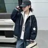 Chaqueta con capucha de retazos para niñas, colección otoño 2026, estilo nuevo, para niños mayores, chaqueta de béisbol preppy y elegante, adecuada para primavera y otoño
