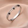 Pulsera coreana de trébol de cuatro hojas de acero de titanio de alta calidad con diamantes para mujer, pulsera de moda Joker de lujo ligero, fabricantes de joyería al por mayor