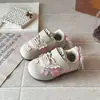 Zapatillas de Entrenamiento Alemanas para Niñas 2026 Otoño Nuevas Versátiles Casuales de Plataforma Cómodas Suela Suave Encaje de Lazo Zapatillas Deportivas