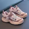 Zapatos de papá para niños de 26 años, primavera/otoño, antideslizantes, ligeros, con velcro, zapatillas deportivas de malla transpirable para niñas