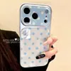 Adequado para Capa de Celular iPhone 17 com Proteção Completa da Lente, Novo Modelo para Apple 16 Pro, Sensação de Alta Qualidade, Estilo Feminino, Bolinhas Azuis e Brancas em Contraste